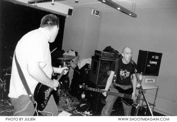 Vuur à Mons (La Médiathèque), le 18-05-2002, par Julien
